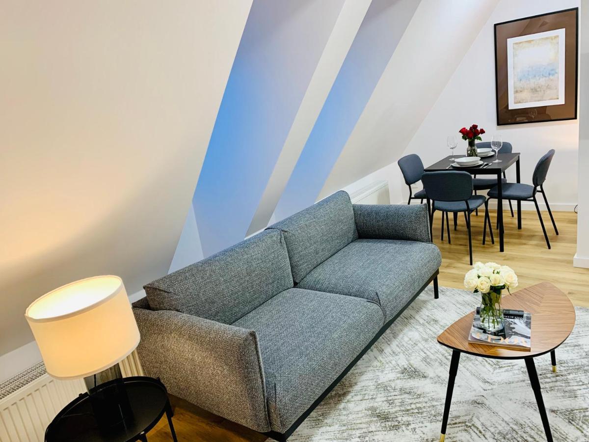 Hotel, Apartament Pod Zlotym Lwem W Samym Centrum Miasta Z Darmowym Parkingiem VII كوادسكوم المظهر الخارجي الصورة